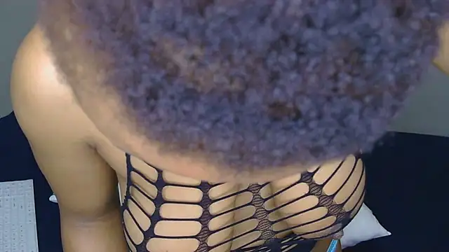 Serafynn online show from October 2025 10:27:01 AM