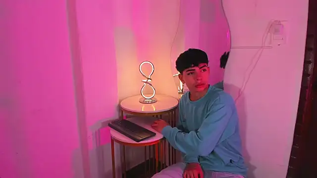 Peter chase online show from November 2025 05:57:01 PM