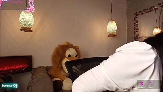 Cristal DIM online show from September 2025 07:41:01 PM