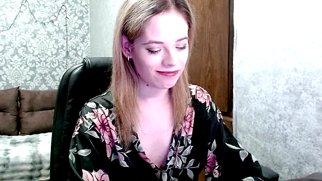 Kate  Loves online show from July 2026 07:40:02 PM