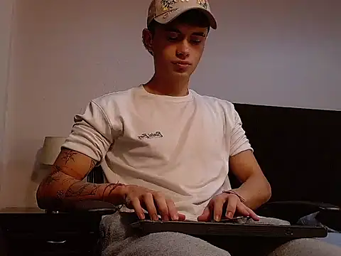 jaico santos online show from October 2025 11:00:02 PM