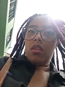 Snapshot of Ebony-Goddess19 chatting on October 2025 05:02:02 PM Ebony-Goddess19 online show from October 2025 05:02:02 PM