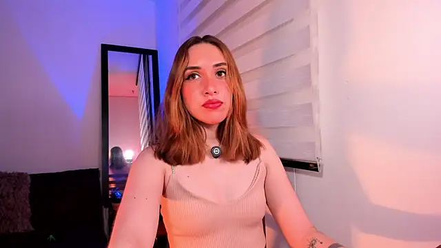 SarahCastillo  online show from October 2025 03:26:02 AM