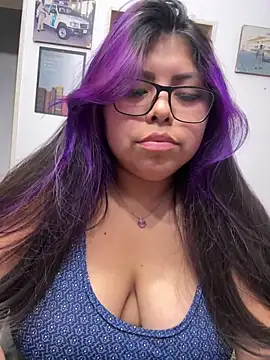 Snapshot of Lunarebelde chatting on December 2025 03:01:01 AM Lunarebelde online show from December 2025 03:01:01 AM