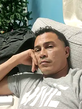 Snapshot of elflacodel25 chatting on November 2025 04:12:02 AM elflacodel25 online show from November 2025 04:12:02 AM