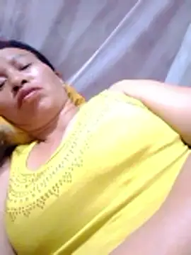 donna-bae online show from April 2026 10:03:01 PM