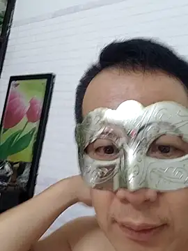 Snapshot of MaiHoang2k chatting on September 2025 05:14:02 PM MaiHoang2k online show from September 2025 05:14:02 PM