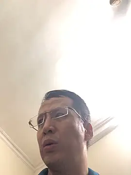 Snapshot of MaiHoang2k chatting on October 2025 12:03:01 PM MaiHoang2k online show from October 2025 12:03:01 PM