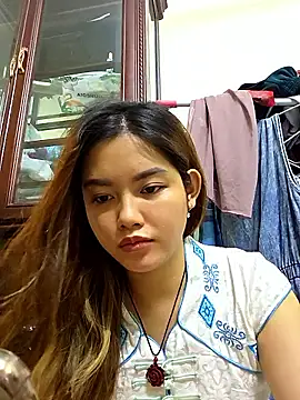 Snapshot of MaiHoang2k chatting on October 2025 06:16:02 AM MaiHoang2k online show from October 2025 06:16:02 AM