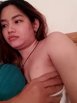 Snapshot of MaiHoang2k chatting on November 2025 05:39:02 AM MaiHoang2k online show from November 2025 05:39:02 AM