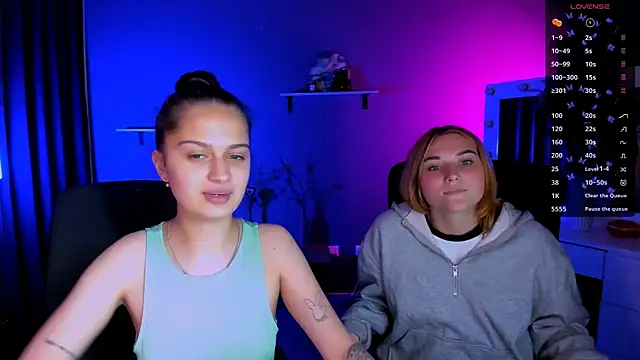 casey meow  online show from September 2025 01:24:02 PM