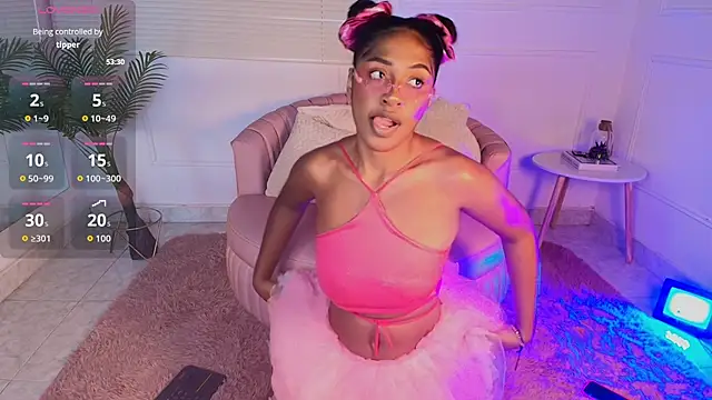 alessia moon1 online show from November 2025 01:29:02 PM