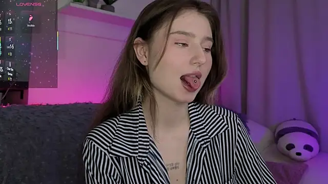  Lua   online show from April 2026 03:07:02 AM