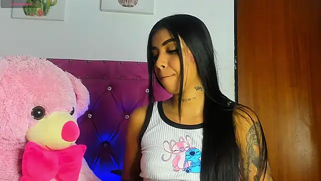 Snapshot of dahiiangomezz chatting on October 2025 08:33:01 AM dahiiangomezz online show from October 2025 08:33:01 AM