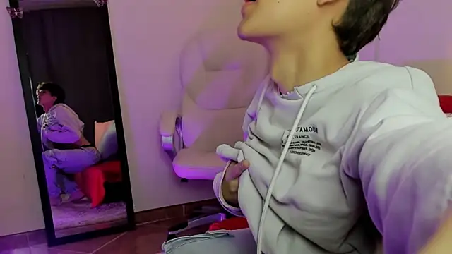 bellmontneon online show from September 2025 11:13:02 AM