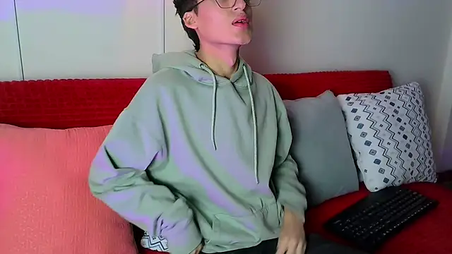 bellmontneon online show from October 2025 11:27:02 AM