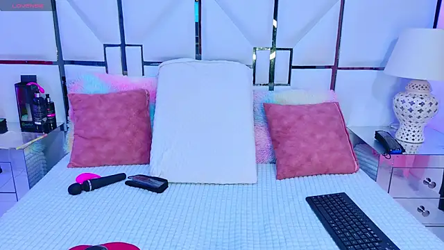 SabrinnaTaylor online show from November 2025 07:23:02 PM