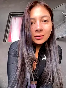 Snapshot of Karlee_Grey1 chatting on September 2025 07:50:01 PM Karlee Grey1 online show from September 2025 07:50:01 PM