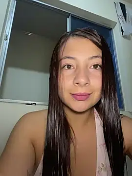 Snapshot of Karlee_Grey1 chatting on October 2025 02:15:01 AM Karlee Grey1 online show from October 2025 02:15:01 AM