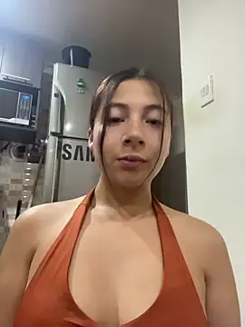 Snapshot of Karlee_Grey1 chatting on November 2025 10:41:02 PM Karlee Grey1 online show from November 2025 10:41:02 PM