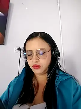 Snapshot of MILA__06 chatting on October 2025 12:39:01 PM MILA 06 online show from October 2025 12:39:01 PM