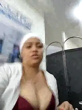MILA  06 online show from April 2026 01:06:01 PM