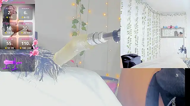 Ashley  Jones   online show from April 2026 09:02:01 AM