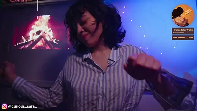 Snapshot of _curiouskitten_ chatting on October 2025 04:11:01 AM curiouskitten online show from October 2025 04:11:01 AM