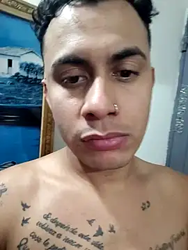 Snapshot of Charliejones_ chatting on November 2025 02:58:01 AM Charliejones online show from November 2025 02:58:01 AM