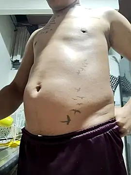 Snapshot of Charliejones_ chatting on April 2026 03:40:02 AM Charliejones online show from April 2026 03:40:02 AM