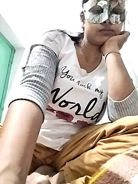 ms-naina online show from January 2026 06:00:01 PM