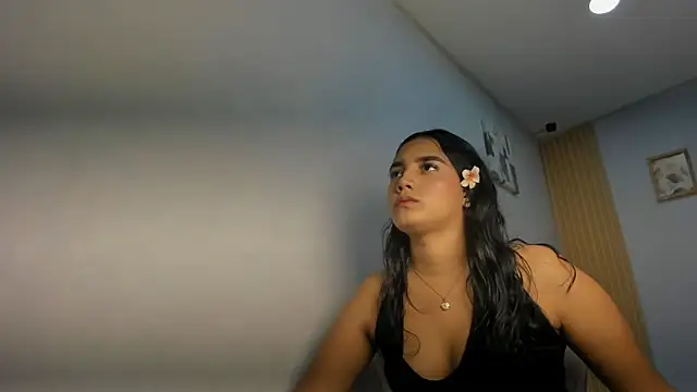 Dakota x18 online show from February 2026 07:50:02 PM