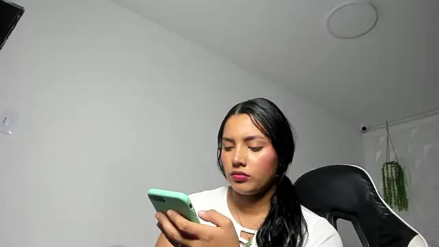 Dakota x18 online show from February 2026 07:58:02 PM