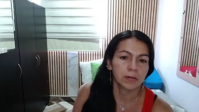 camilavargas  online show from May 2026 07:20:02 PM