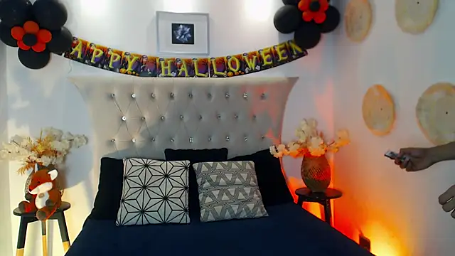 SalvadorFit online show from November 2025 08:33:02 PM