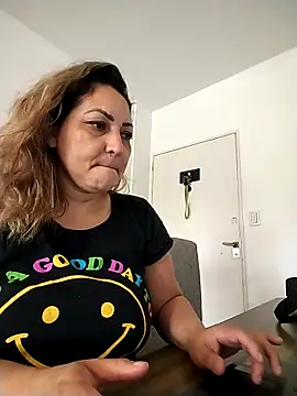 Snapshot of Lunita86 chatting on March 2026 01:37:01 PM Lunita86 online show from March 2026 01:37:01 PM