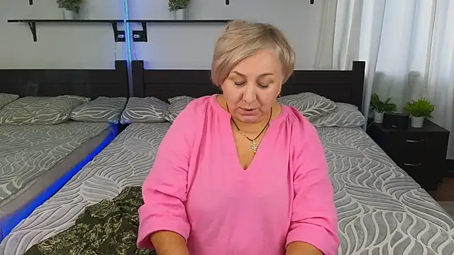 Snapshot of Marta_Wils chatting on September 2025 07:33:02 AM Marta Wils online show from September 2025 07:33:02 AM