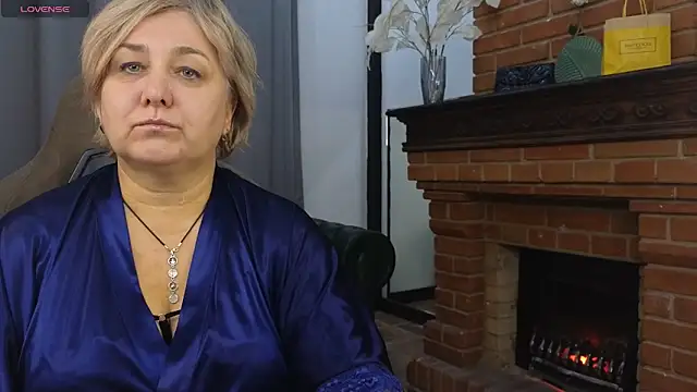 Snapshot of Marta_Wils chatting on October 2025 02:42:02 AM Marta Wils online show from October 2025 02:42:02 AM