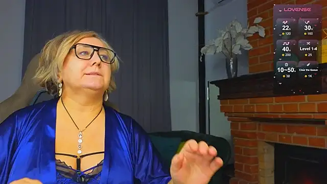 Snapshot of Marta_Wils chatting on October 2025 02:01:02 AM Marta Wils online show from October 2025 02:01:02 AM