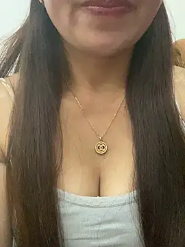 Milky-milk online show from February 2026 01:33:02 PM