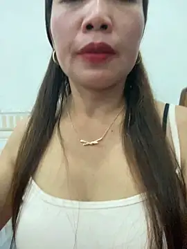 Snapshot of Milky-milk chatting on May 2026 01:30:01 PM Milky-milk online show from May 2026 01:30:01 PM