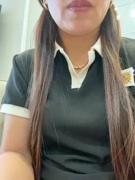 Snapshot of Milky-milk chatting on May 2026 02:31:01 AM Milky-milk online show from May 2026 02:31:01 AM