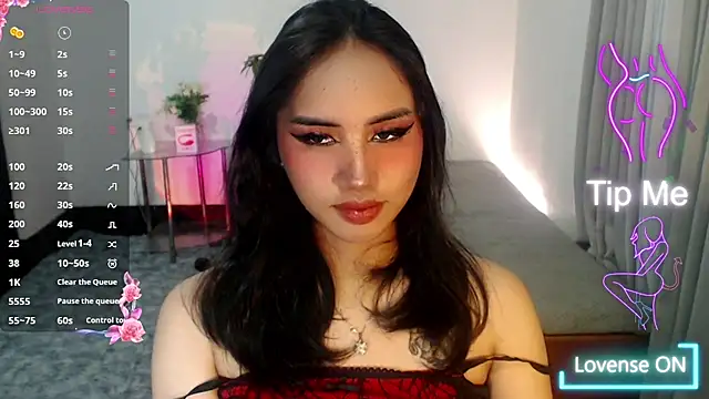 Snapshot of Divine_Goddesss chatting on September 2025 02:49:01 AM Divine Goddesss online show from September 2025 02:49:01 AM