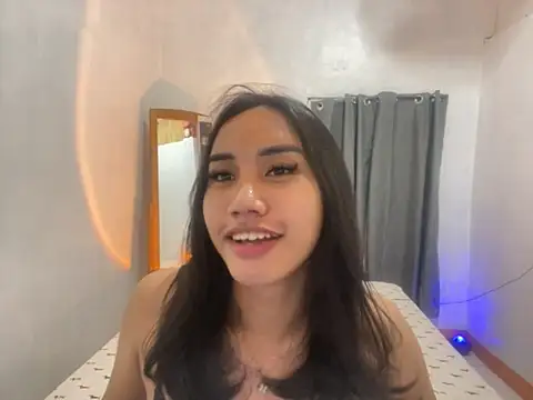 Snapshot of Divine_Goddesss chatting on October 2025 03:40:01 PM Divine Goddesss online show from October 2025 03:40:01 PM