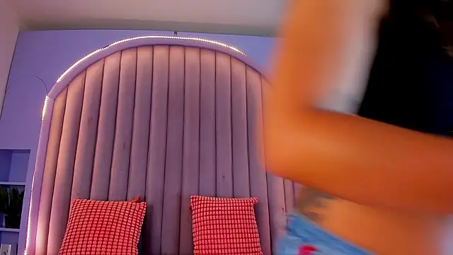 KeendraFox  online show from September 2025 07:17:02 PM