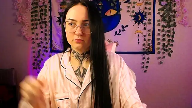 MollyKissy online show from May 2026 05:46:02 AM