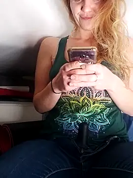 Snapshot of anayshotgirl chatting on October 2025 06:03:02 PM anayshotgirl online show from October 2025 06:03:02 PM