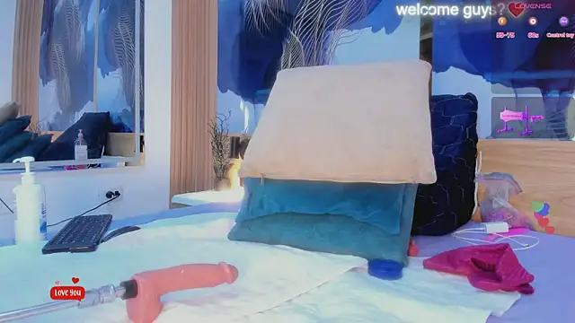 Anabacker01 online show from April 2026 01:41:01 PM