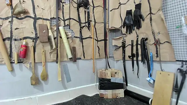 BDSM MEDUZA online show from May 2026 02:06:02 AM