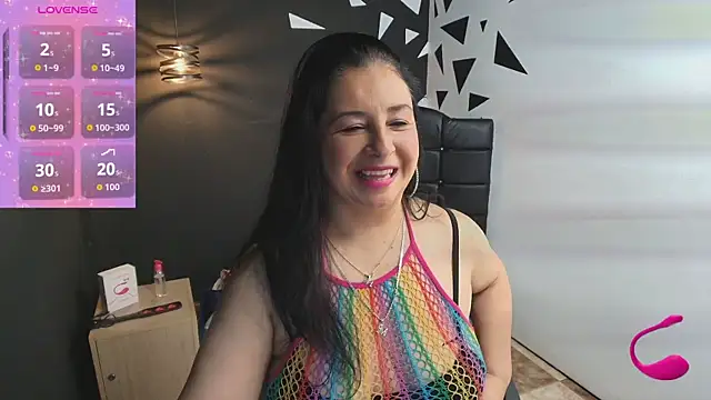 AgataThompson  online show from September 2025 06:43:02 PM